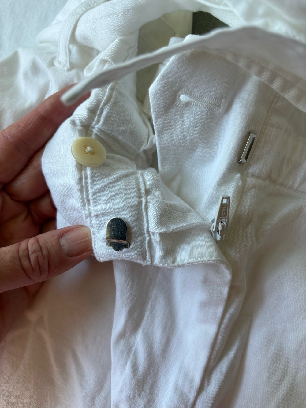 High-Waist Paperbag Tie-Waist Pants in White 12 - Picture 3 of 7